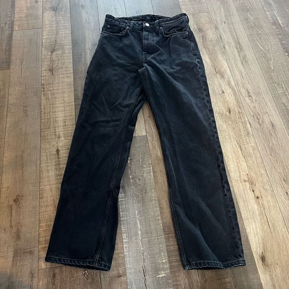 Voyage high straight jeans size 28